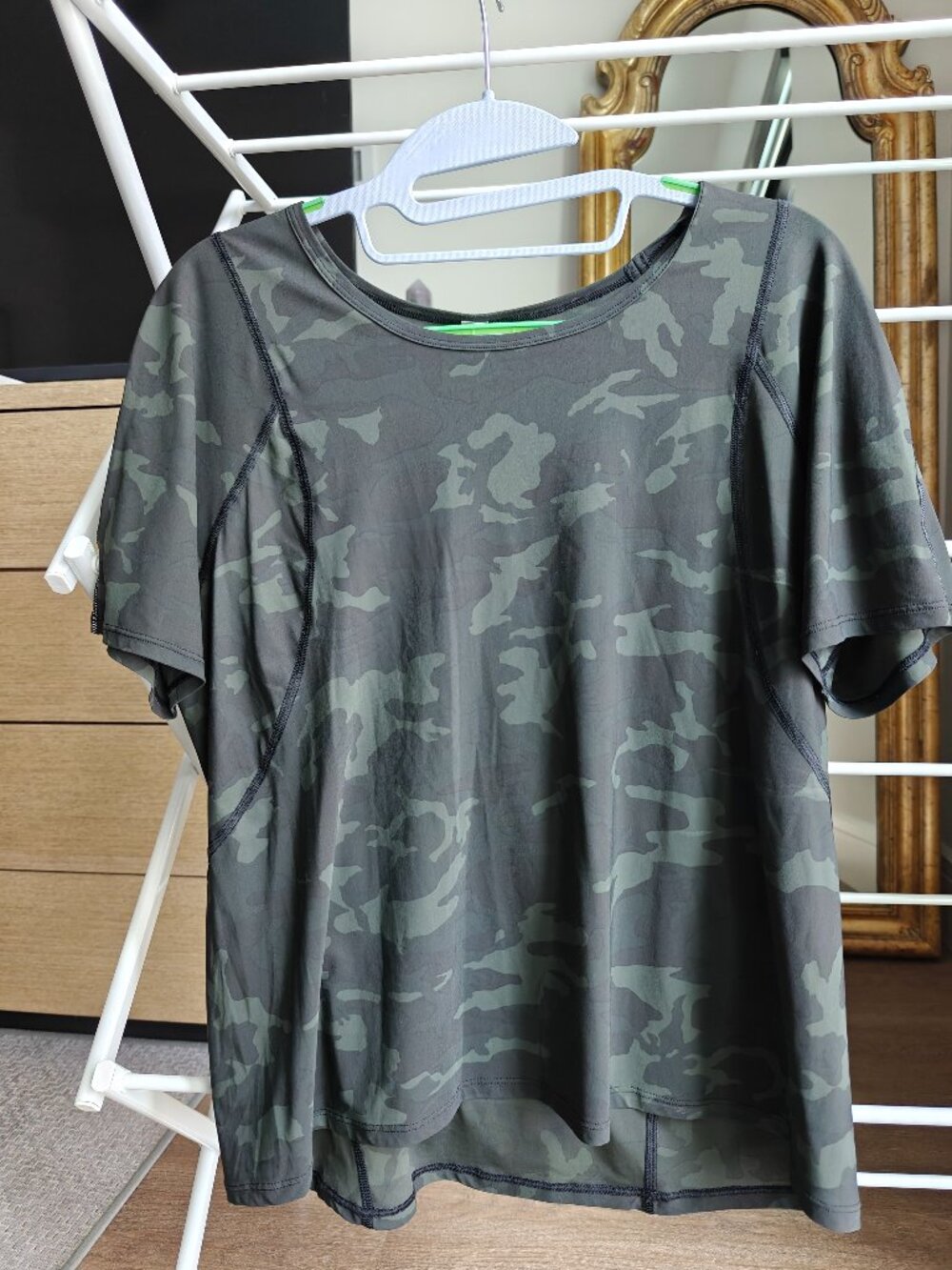 Lululemon Women's Camo Short Sleeve Training Top Green Camouflage Size 8